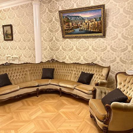King Suite Apartment Ln Tbilisi Bagian luar foto