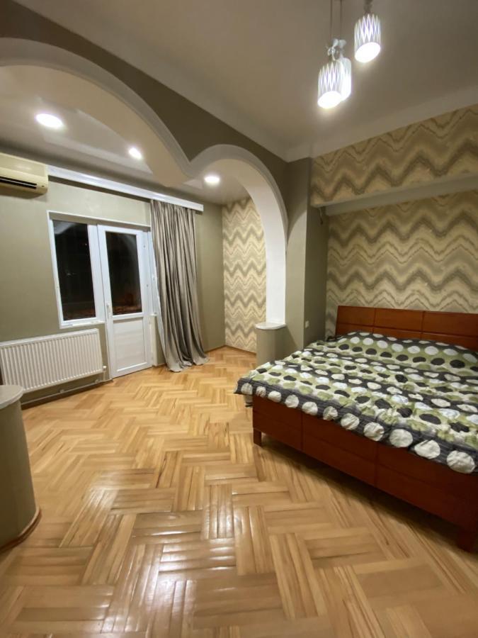 King Suite Apartment Ln Tbilisi Bagian luar foto